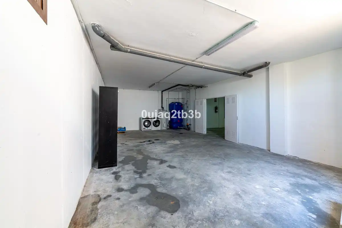Casa adosada de alquiler en Estepona con Aire acondicionado, Jardín privado y Terraza