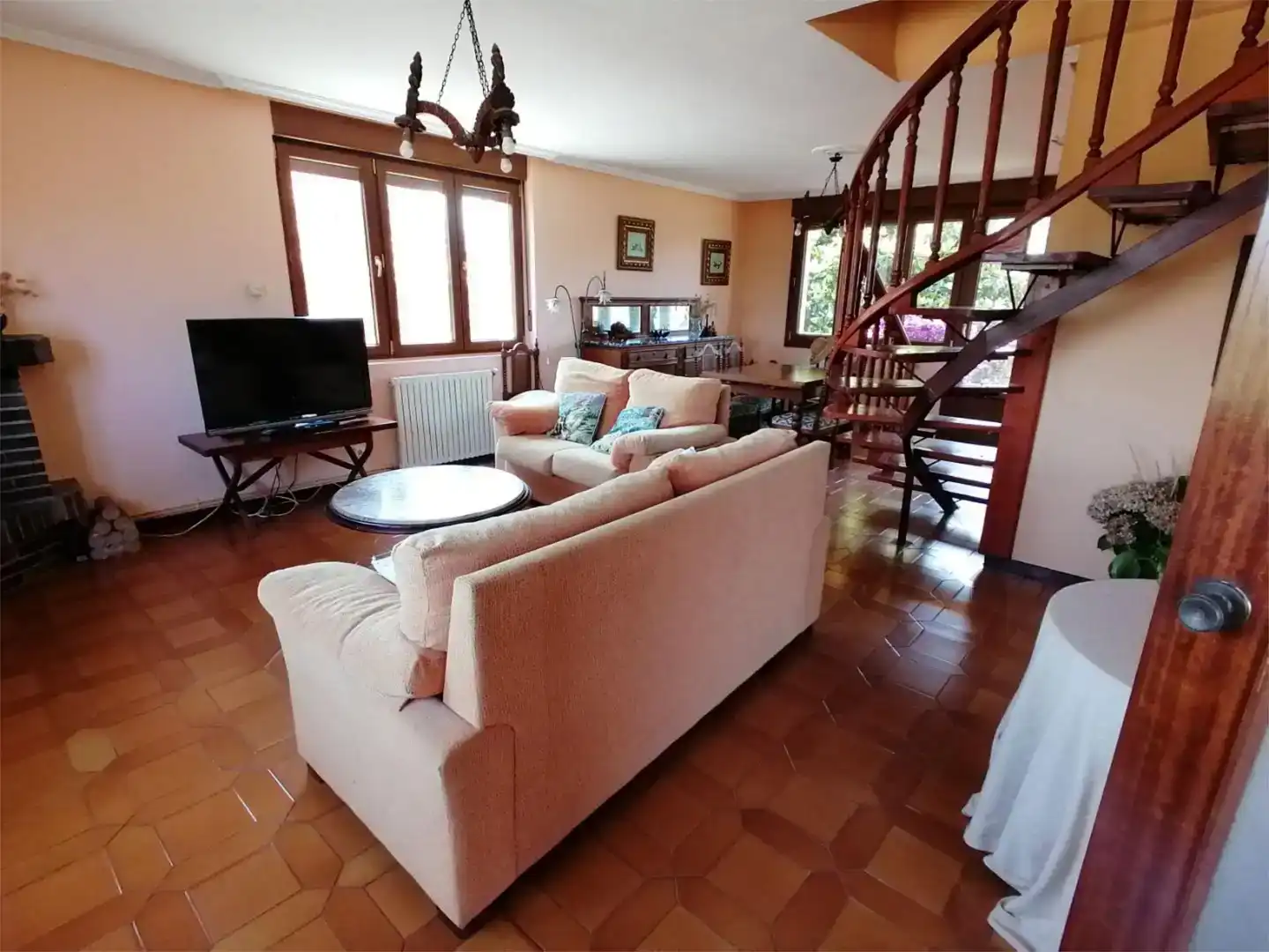 Sala de estar de Casa o chalet en venta en Santoña con Balcón