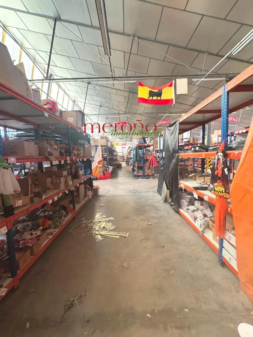 Industrial buildings for rent in Crevillent