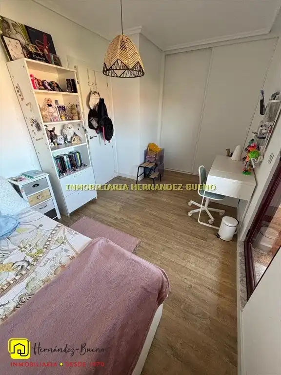 Habitación de Dúplex de alquiler en Salamanca con Calefacción, Terraza y Piscina
