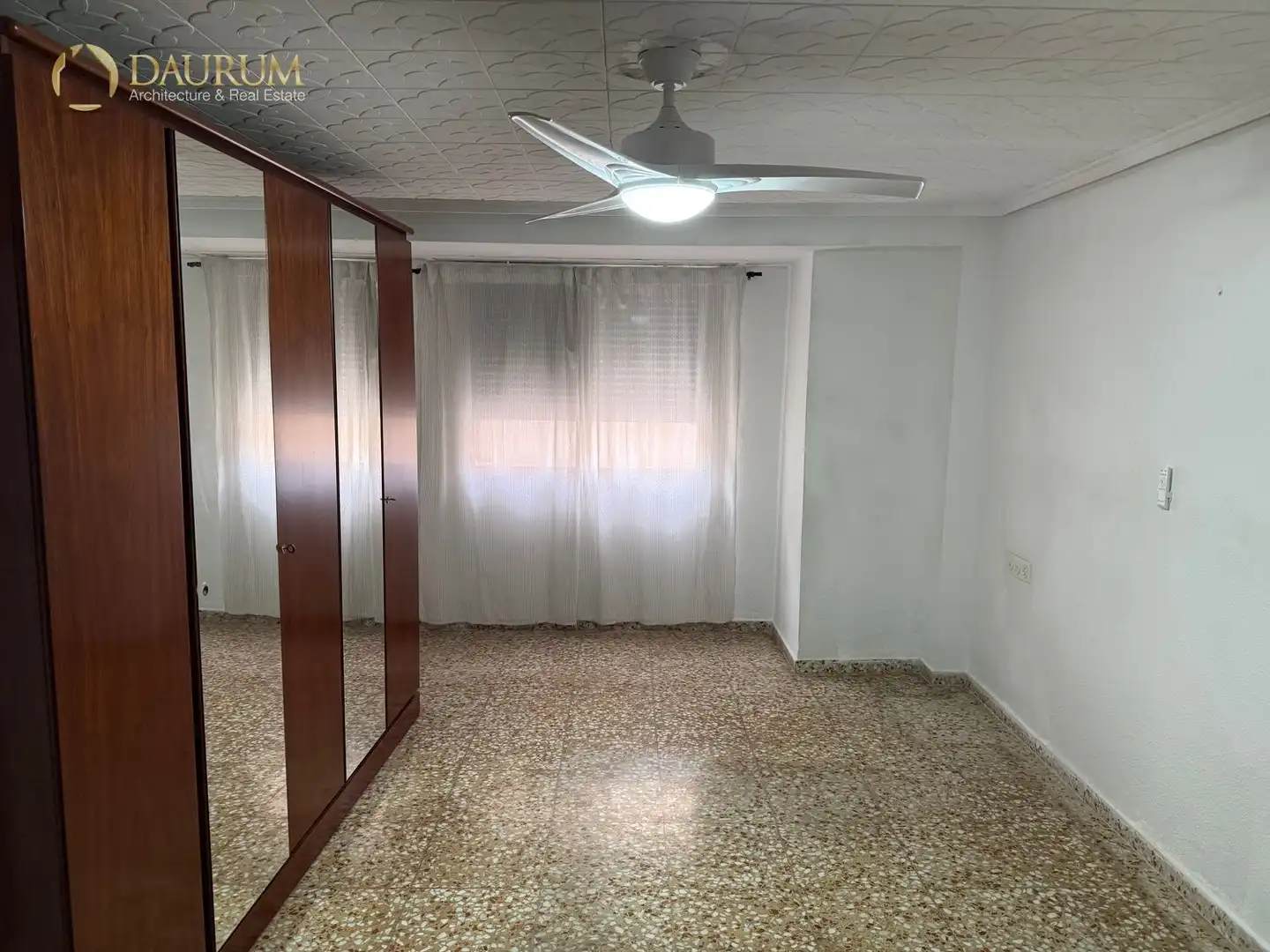 Habitación de Piso en venta en Manises con Aire acondicionado, Terraza y Amueblado