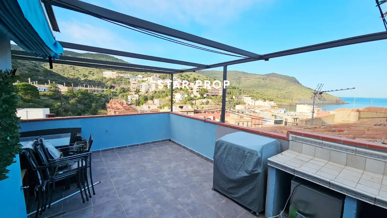 House with terrace for sale in Portbou, imagen 2