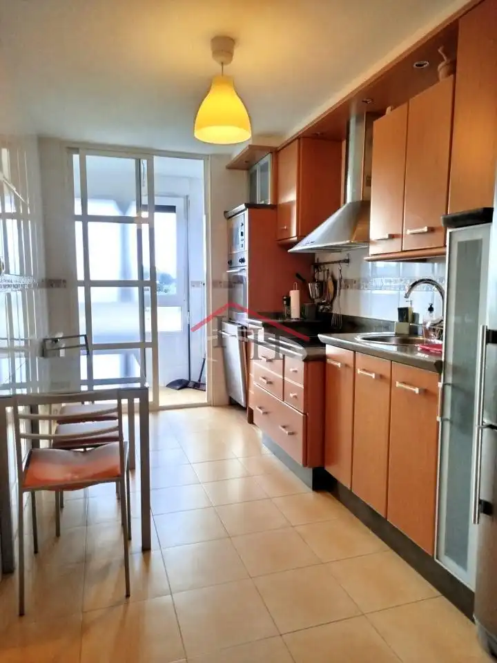 Küche von Wohnungen zur Miete in Villaquilambre mit Heizung, Parkett und Terrasse