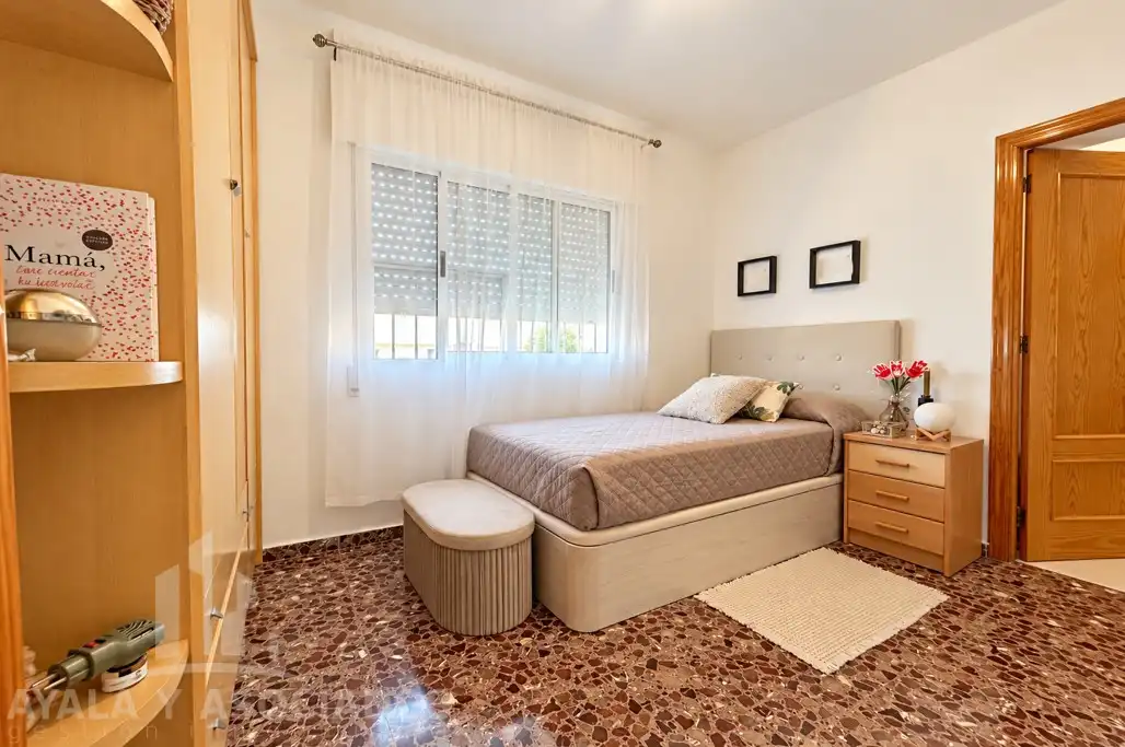 Casa aparellada amb jardí en venda a Cartagena ciudad, imagen 25