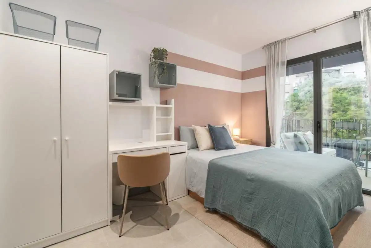 Habitación en Sants-Badal