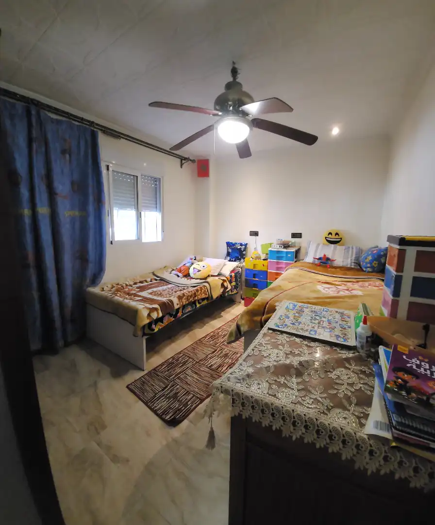 Schlafzimmer von Wohnung zum Verkauf in Granada mit Balkon