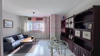 Living room of Study for sale in Lugo Capital
