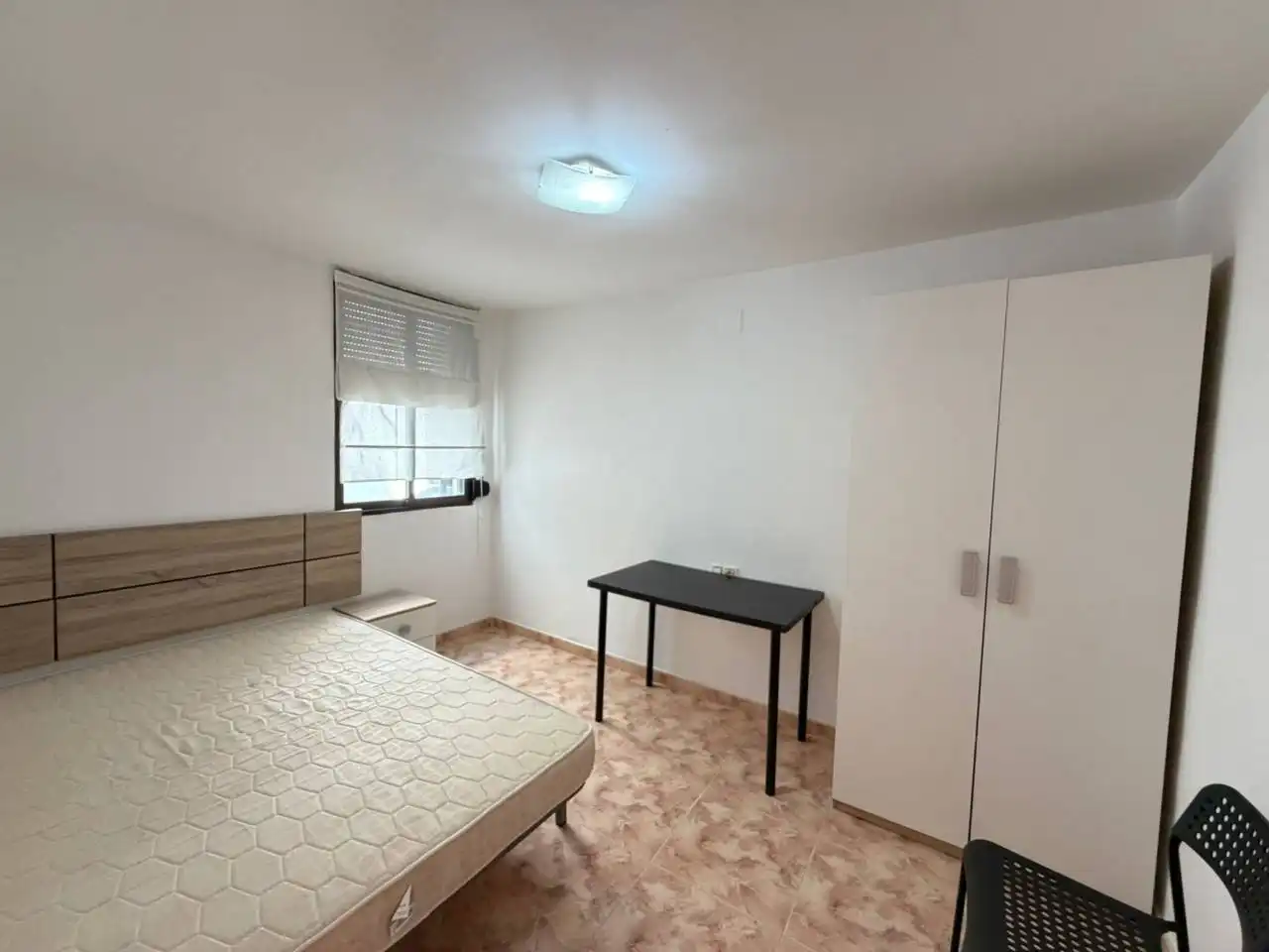 Bedroom of Flat for sale in Castellón de la Plana / Castelló de la Plana  with Air Conditioner and Balcony