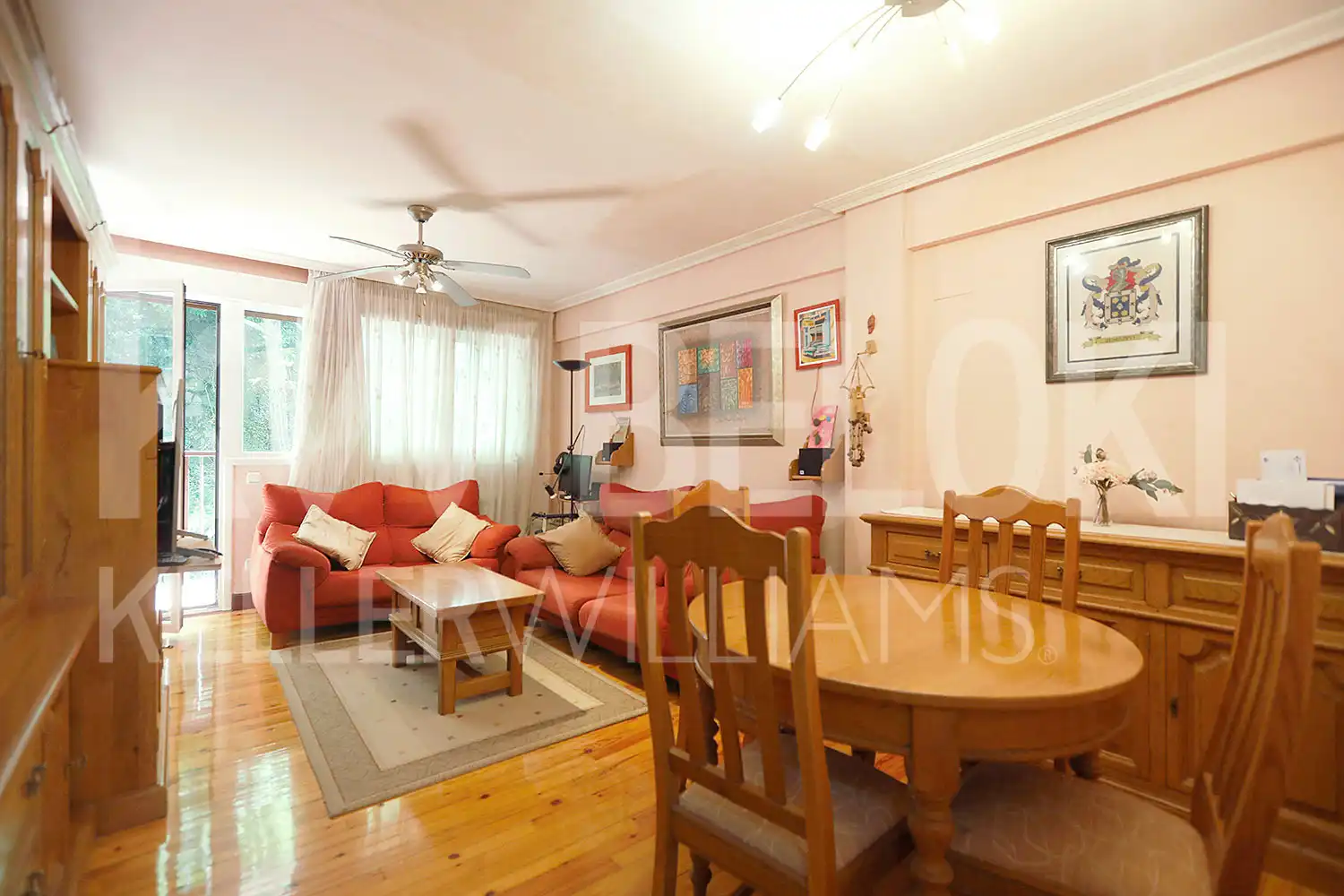 Sala de estar de Piso en venta en Donostia - San Sebastián  con Calefacción, Terraza y Balcón