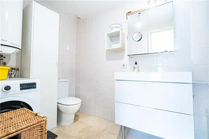 Baño de Piso en venta en Calvià con Aire acondicionado, Terraza y Piscina comunitaria