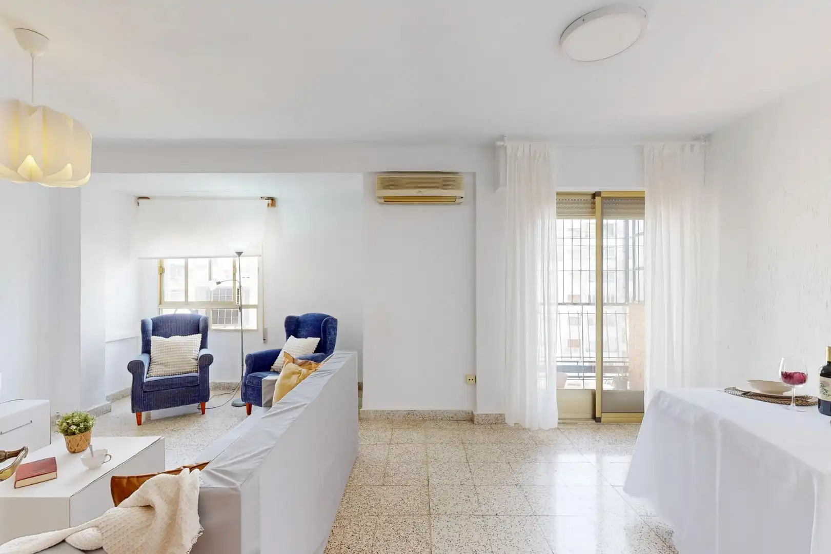 Flat with terrace for sale in Calle JUAN FERNANDEZ 4, imagen 4