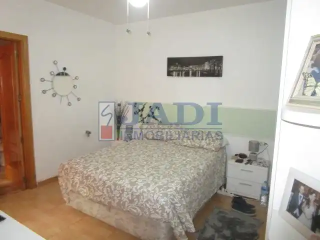 Habitación de Casa o chalet en venta en Valdepeñas con Calefacción, Terraza y Trastero