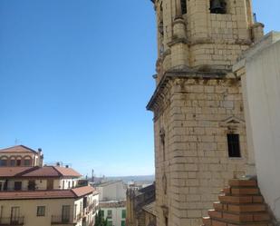 Vista exterior de Edifici en venda en  Jaén Capital