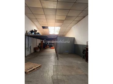 Nau industrial en venda a Can Feu - Gràcia