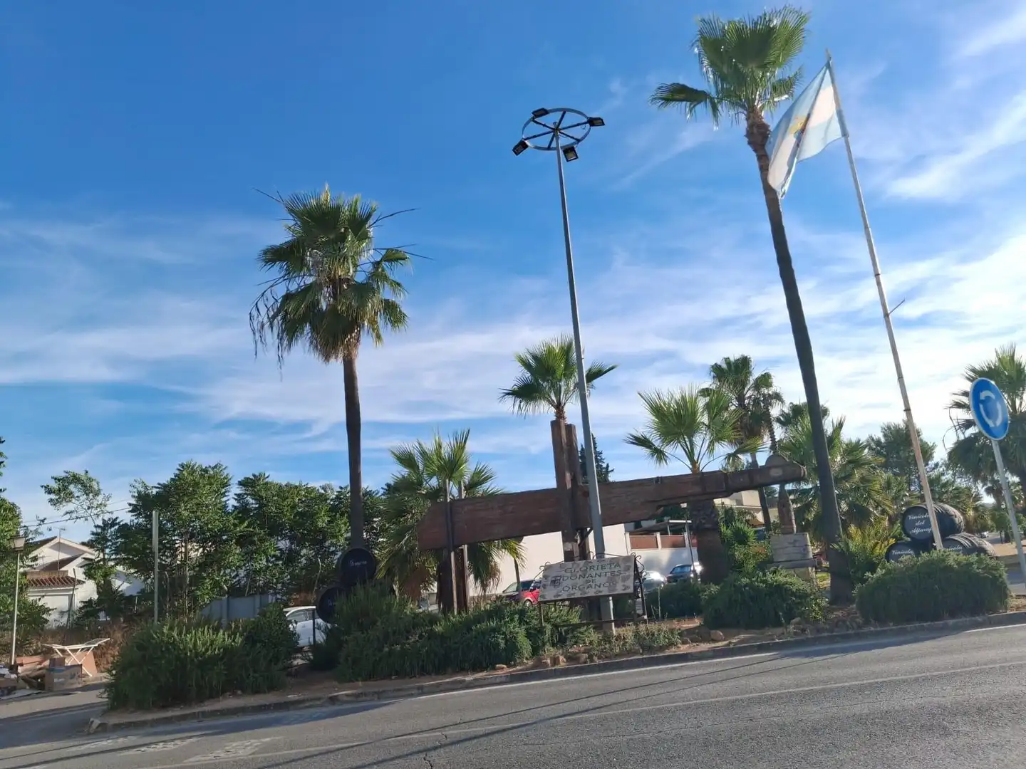 Exterior view of Detached homes for sale in Villanueva del Ariscal  with Private garden