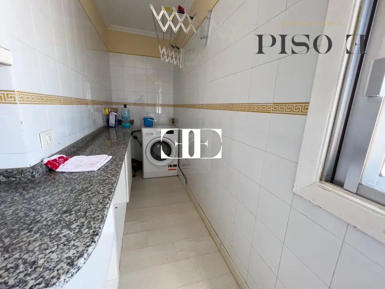 Cocina de Apartamento en venta en Vigo  con Calefacción y Trastero
