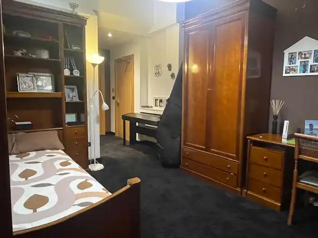 Dormitori de Casa adosada en venda en Santander amb Calefacció, Jardí privat i Parquet