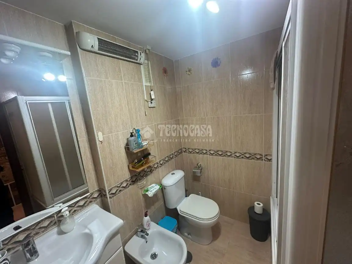 Baño de Casa adosada en venta en Málaga con Aire acondicionado, Terraza y Trastero