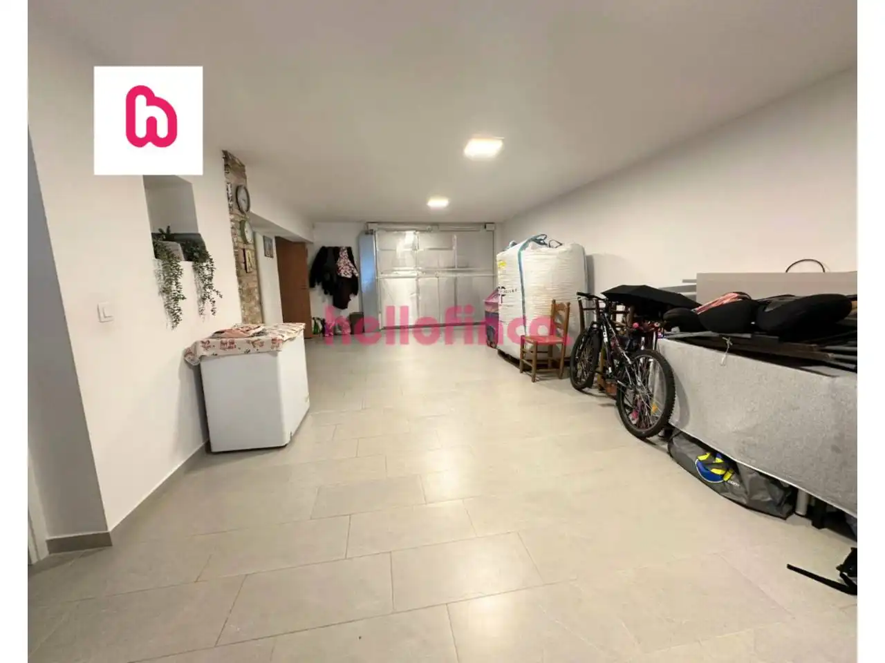Casa adosada en venda en Sant Pere de Torelló amb Calefacció, Terrassa i Alarma