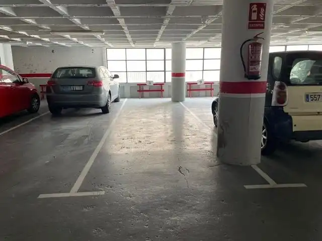 Parkplatz von Garage zum Verkauf in Málaga