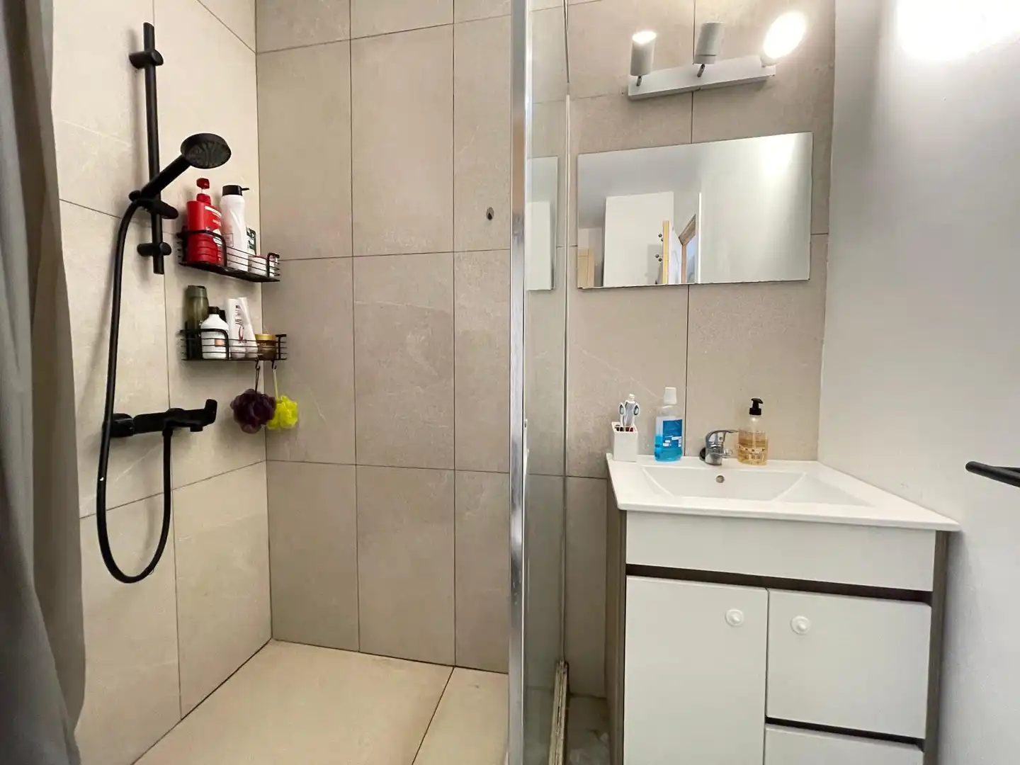 Bathroom of Apartments for sale in Estepona  with Terrace, Swimming Pool and Community pool