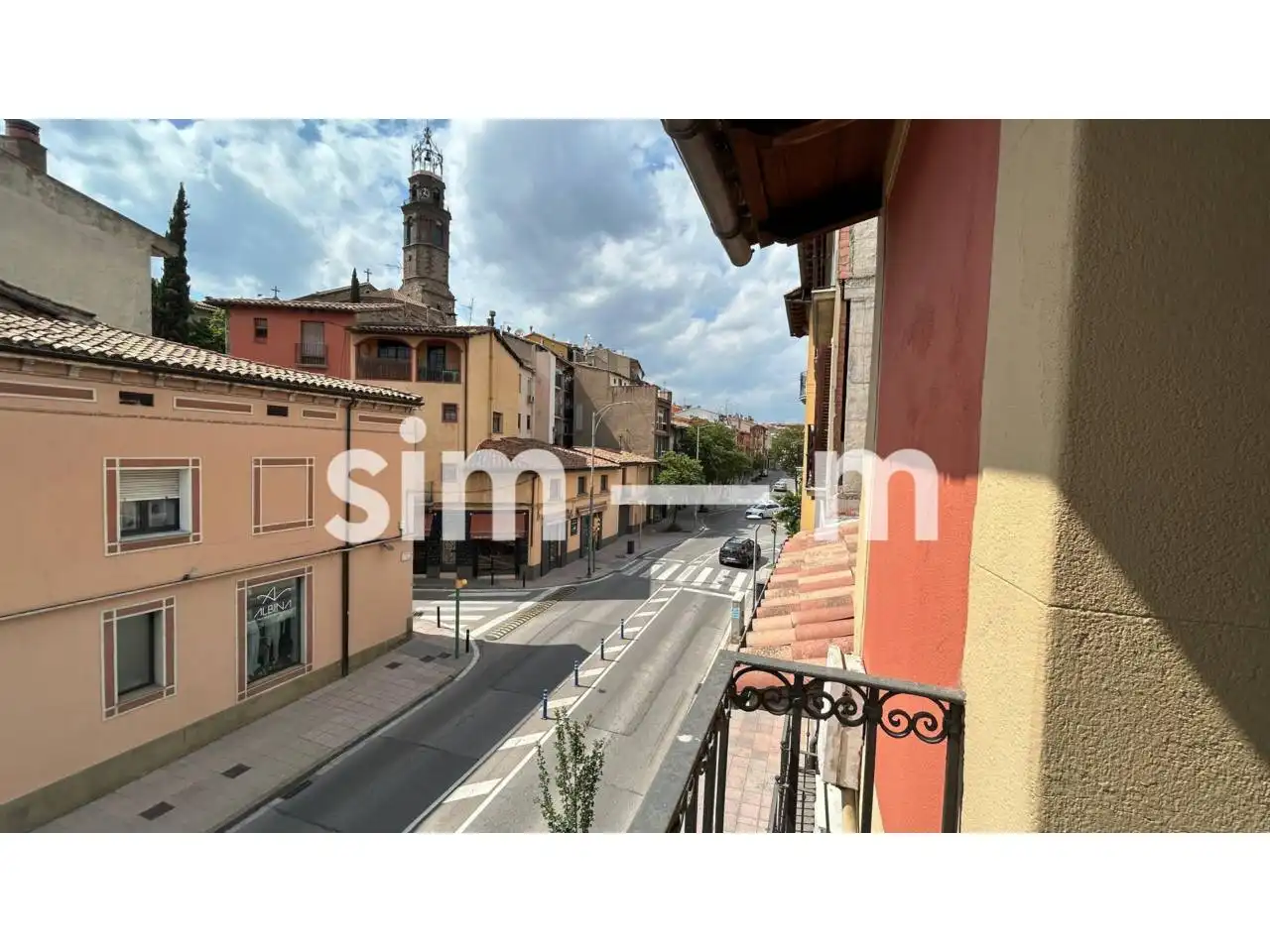 Exterior view of Houses for sale in Manlleu  with Air Conditioner, Parquet flooring and Terrace