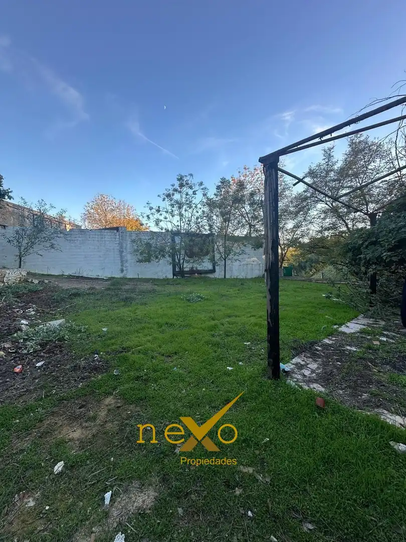 Nau industrial en venda en Carmona