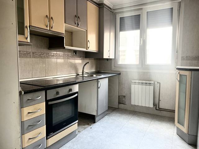 Piso en Venta en Calle Ramón y Cajal en Centro