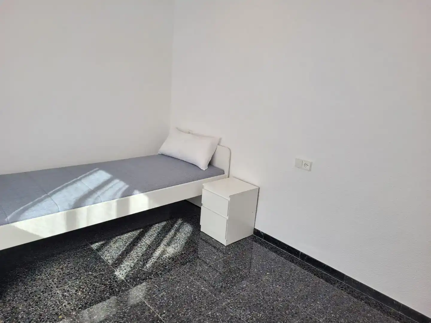 Bedroom of Flat for rent in Aspe  with Air Conditioner and Balcony