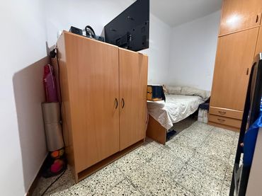 Pis amb balcó en venda a ANGEL GUIMERA
