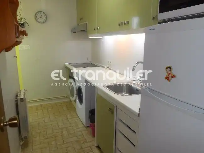 Cuina de Pis de lloguer en Madrid amb Aire condicionat, Parquet i Terrassa