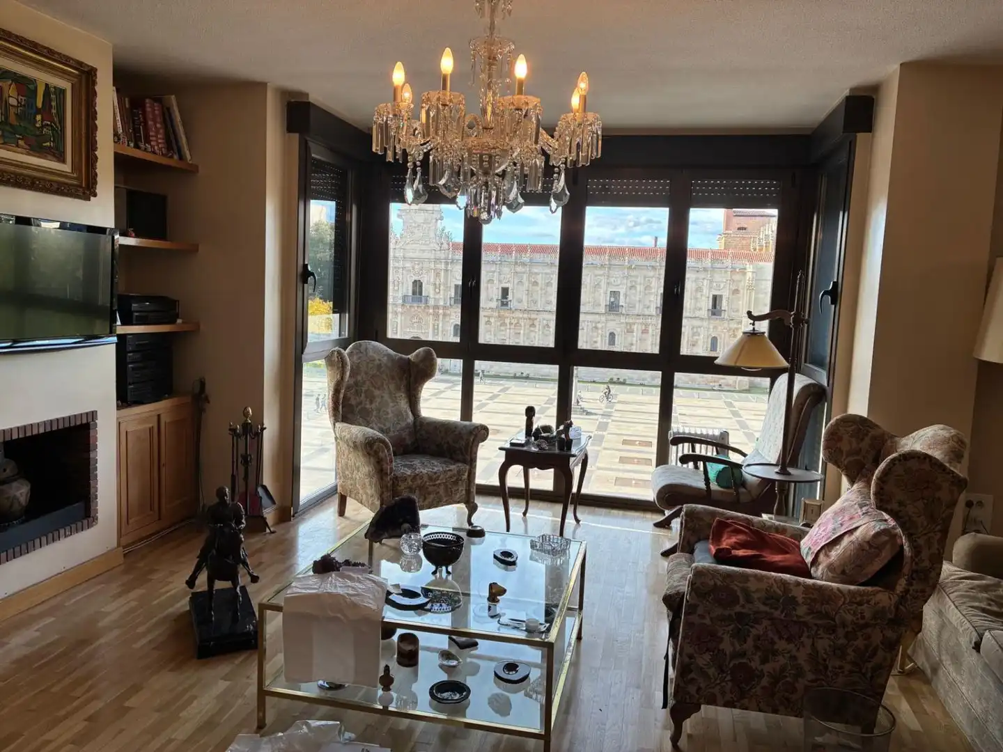 Sala d'estar de Pis de lloguer en León Capital  amb Calefacció, Parquet i Traster