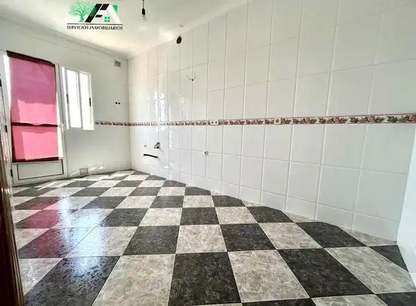 Baño de Piso en venta en Begíjar con Balcón