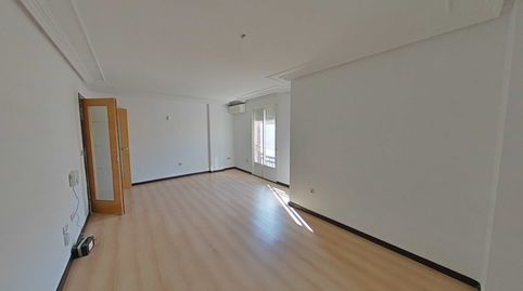 Foto 4 de Piso en venta en De Los Bomberos, Centro ciudad, Linares