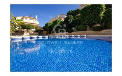 Swimming pool of Single-family semi-detached for sale in L'Alfàs del Pi  with Air Conditioner, Terrace and Balcony