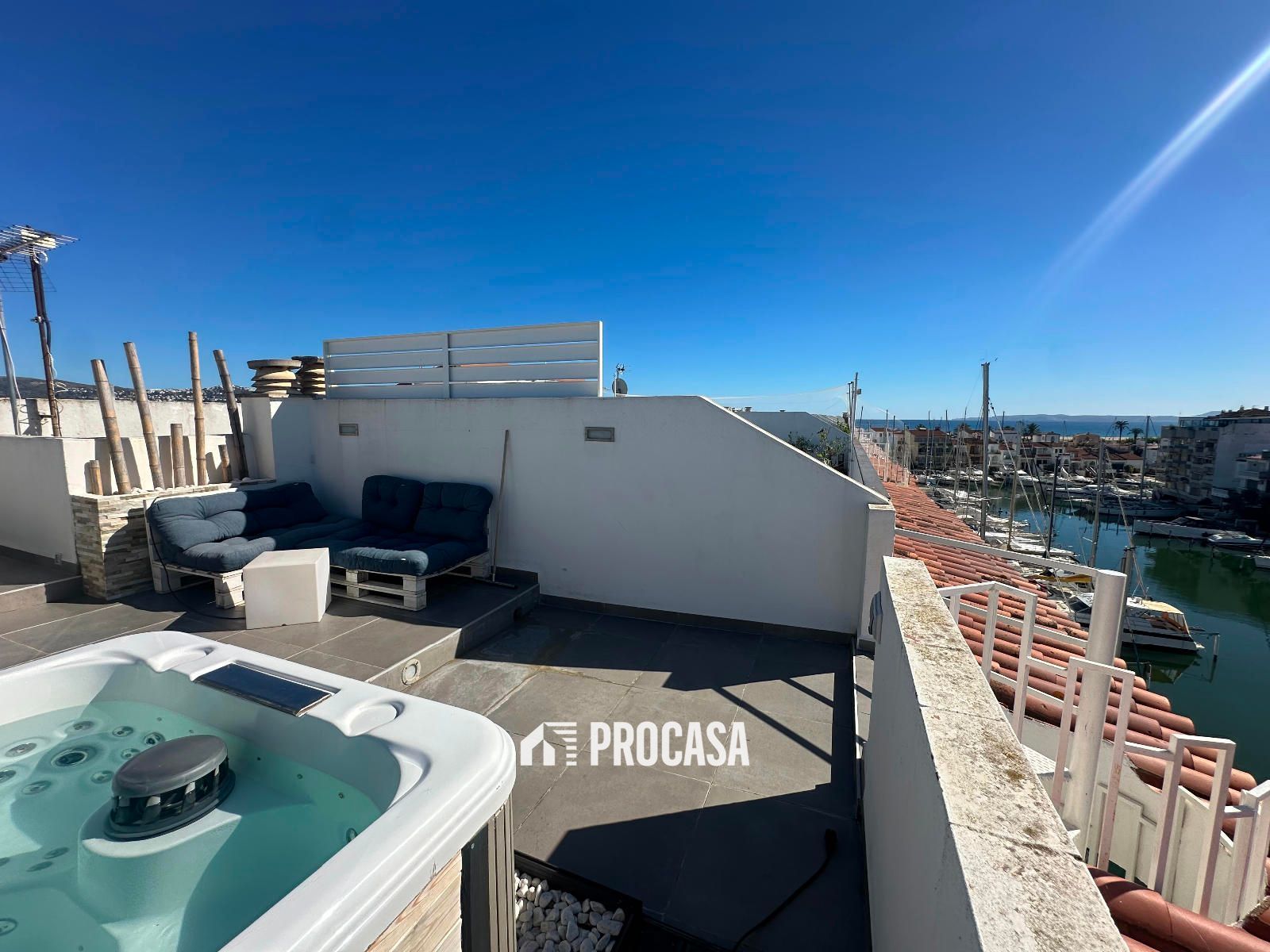 Terrace of Flat for sale in Empuriabrava  with Air Conditioner, Heating and Terrace