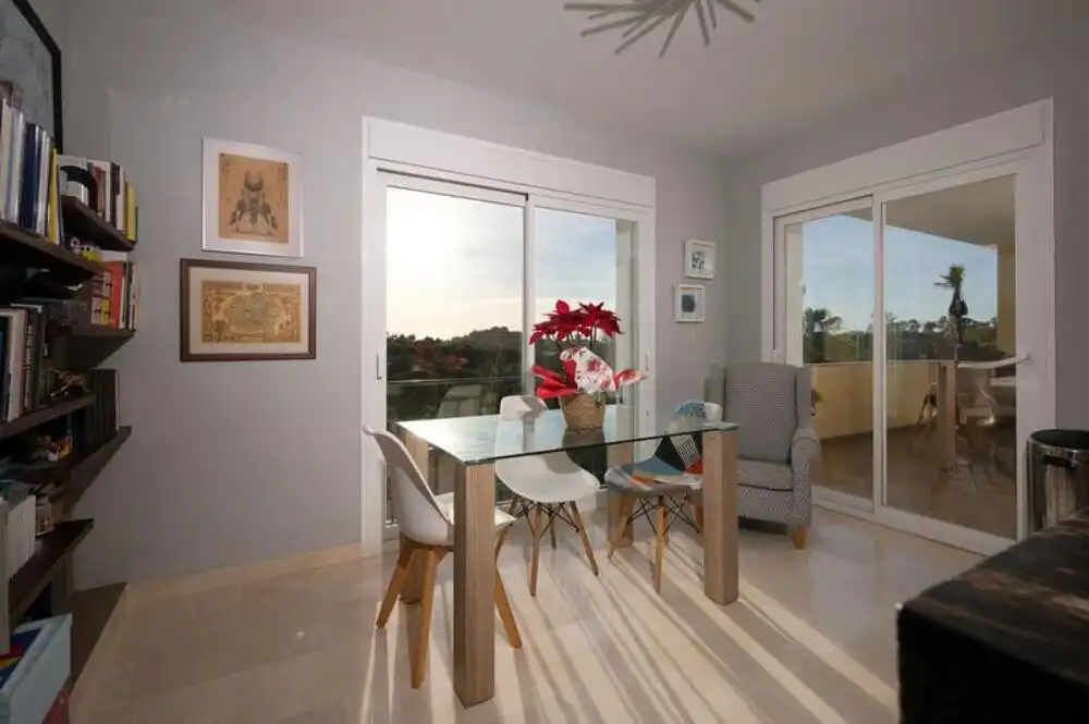 Apartamento con piscina en venta en Benahavís pueblo, imagen 7