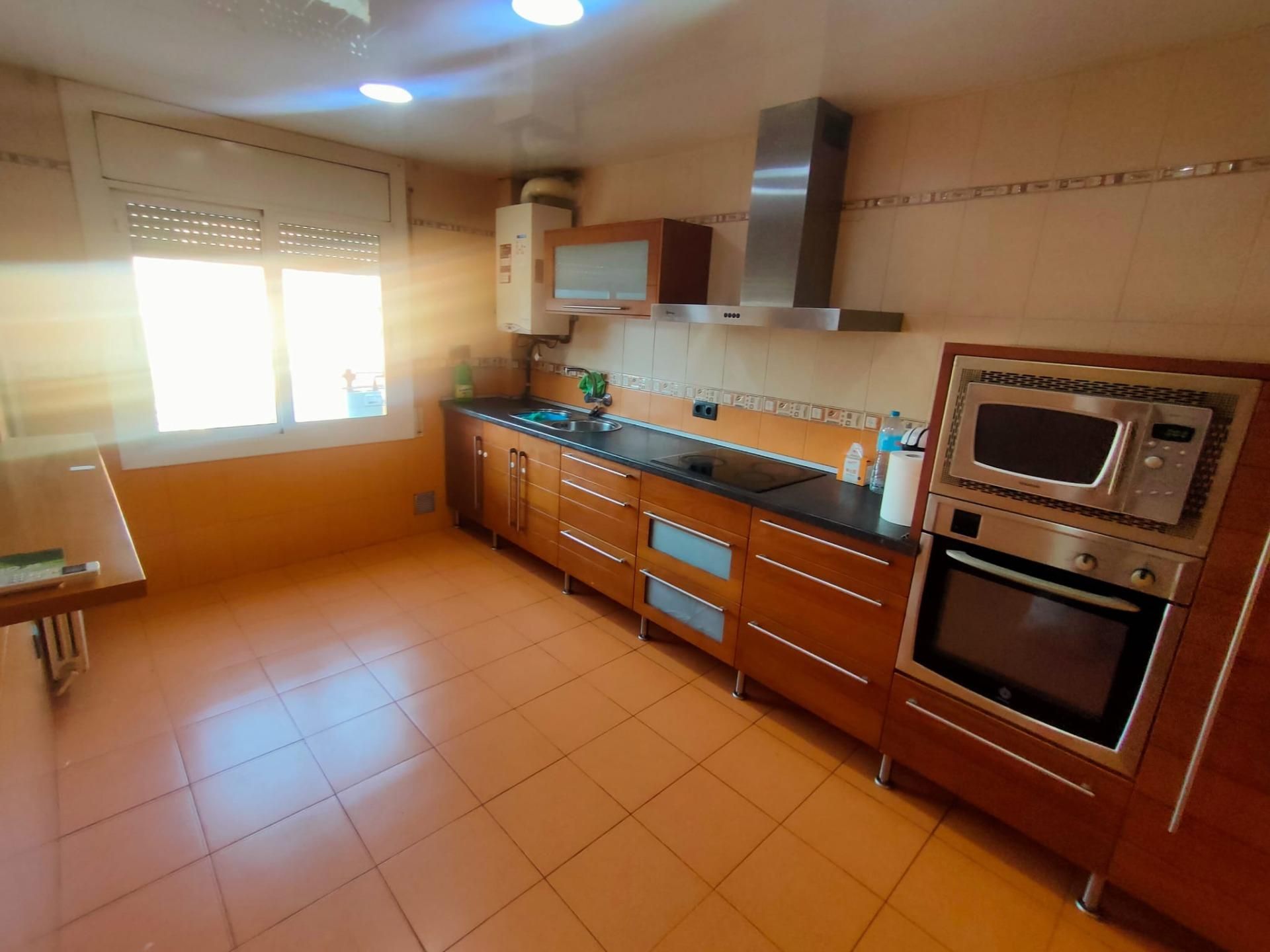 Kitchen of Flat for sale in El Pont de Vilomara i Rocafort  with Air Conditioner, Heating and Parquet flooring