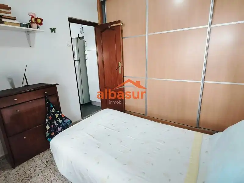 Habitación de Casa o chalet en venta en Córdoba con Terraza, Amueblado y Horno