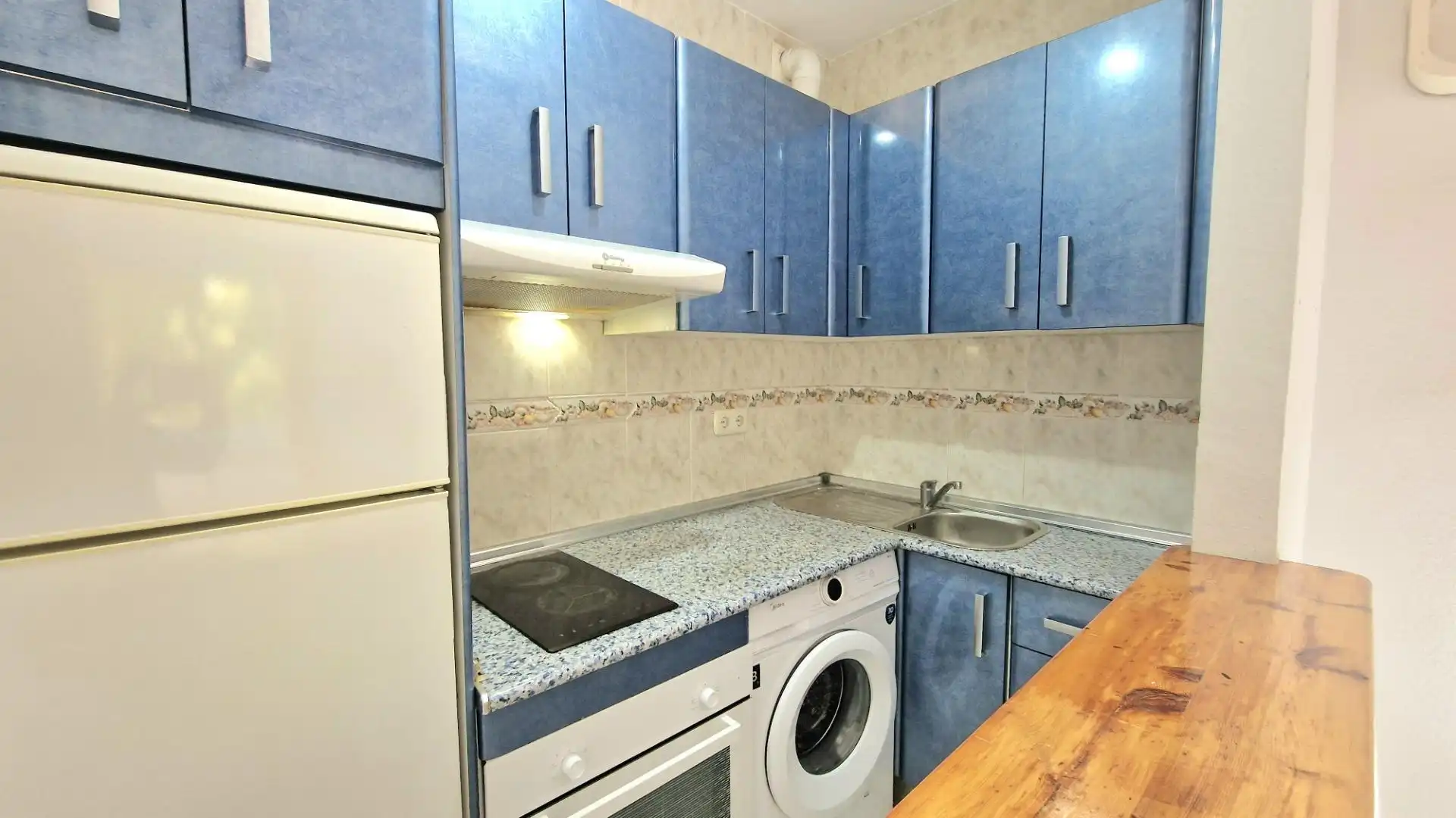 Cocina de Apartamento en venta en Mijas con Jardín privado, Terraza y Piscina comunitaria