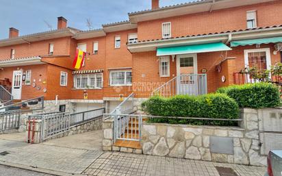 Exterior view of Single-family semi-detached for sale in Yunquera de Henares  with Air Conditioner and Heating