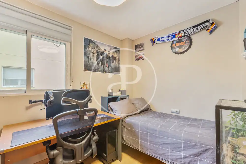Bedroom of Houses for sale in Godelleta  with Air Conditioner, Heating and Private garden