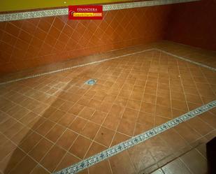 Bathroom of House or chalet for sale in Alcalá de Guadaira  with Air Conditioner and Terrace