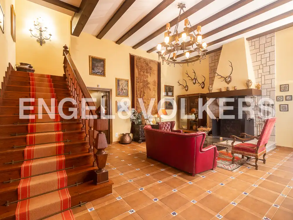 Houses for sale in Requena  with Heating, Private garden and Terrace