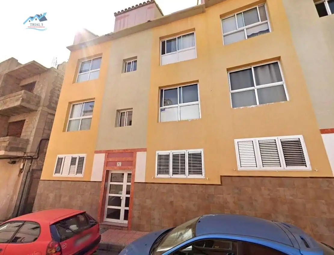 Flat with lift for sale in Calle BARCELONA