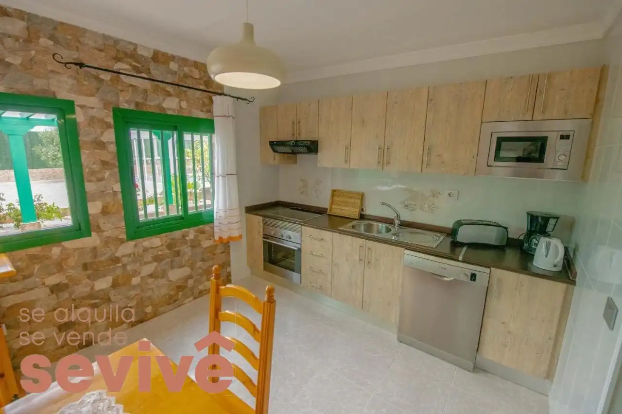 Cuina de Casa o xalet en venda en Antigua amb Jardí privat, Terrassa i Piscina