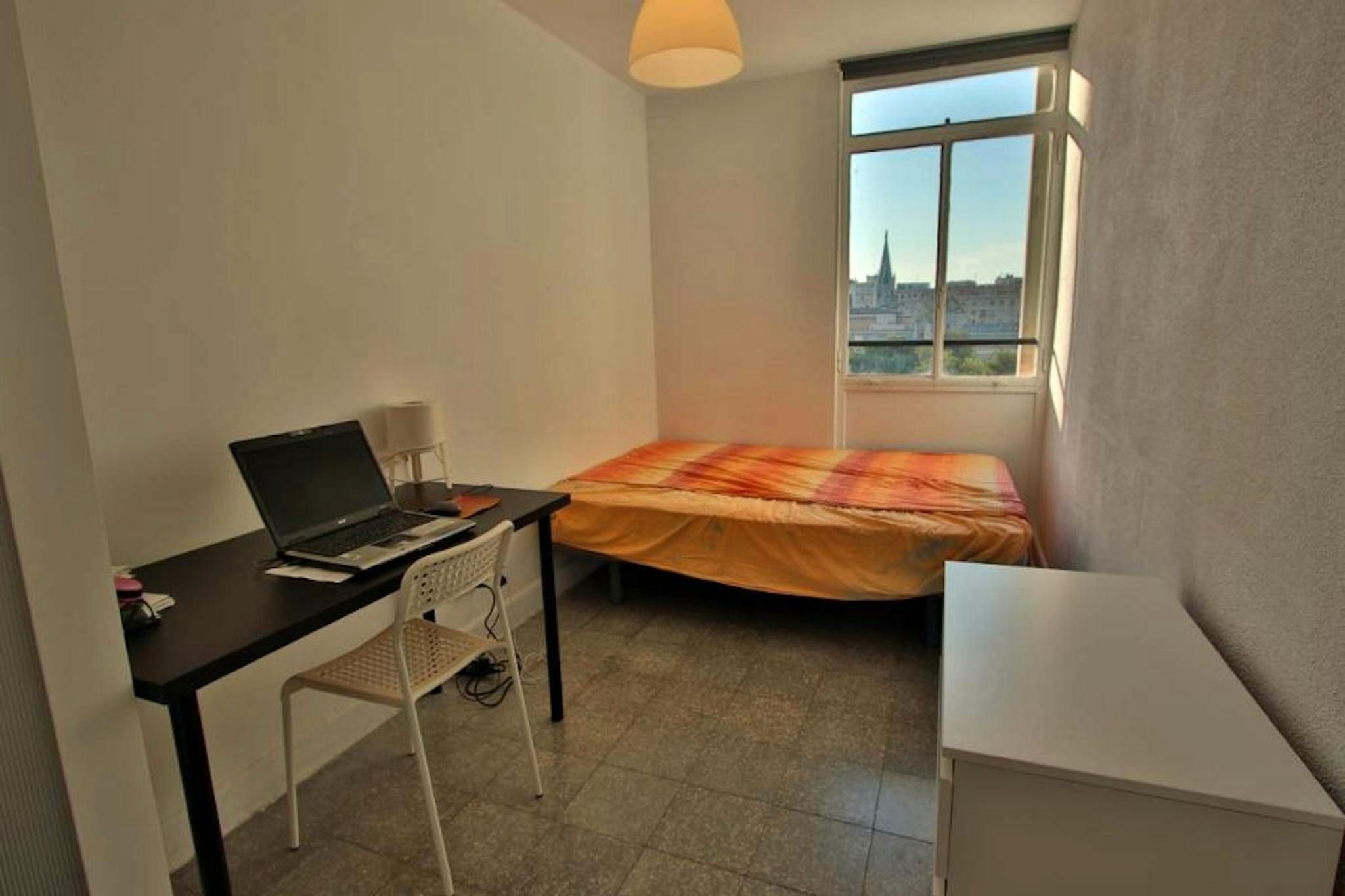 Piso para compartir en N/A, La Petxina