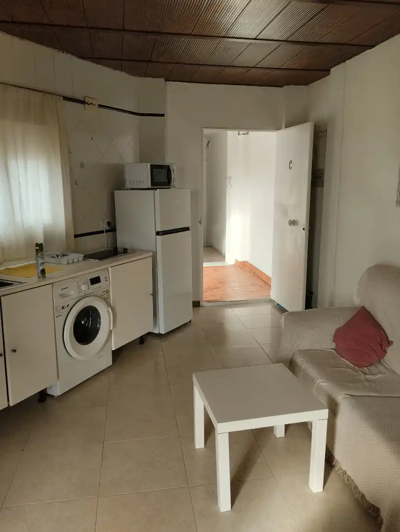 Flat for rent in Avenida Alcalde Justo Padilla Burgos, Guillena pueblo