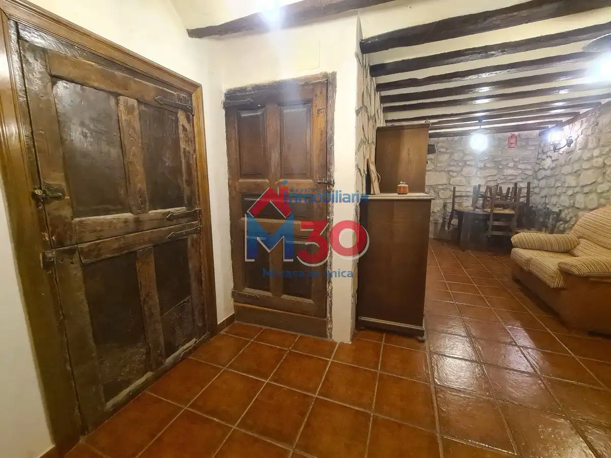 Houses for sale in Miranda de Ebro  with Heating