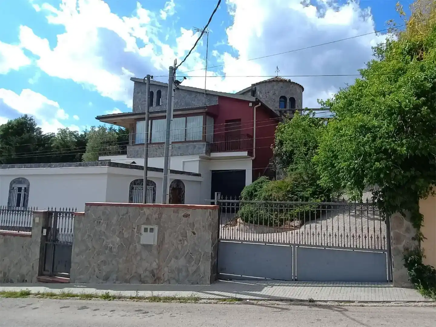 Vista exterior de Casa o xalet en venda en Maçanet de la Selva amb Aire condicionat, Piscina i Balcó